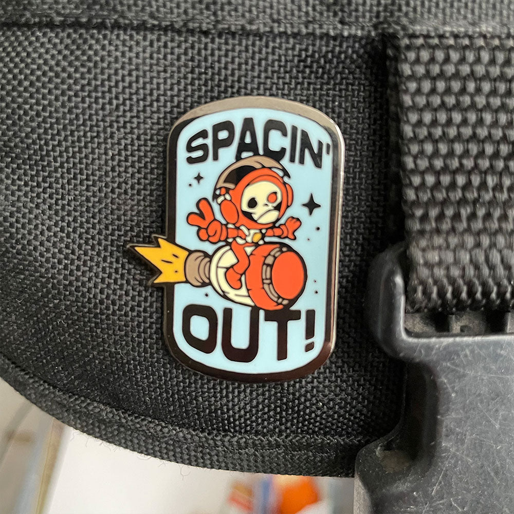 Pin 006 - Spacin' Out